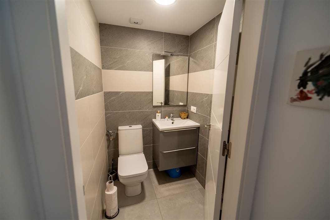 4 makuuhuone Huvila myytävänä paikassa Torrevieja mukana uima-altaan - 495 000 € (Ref: 9524761)