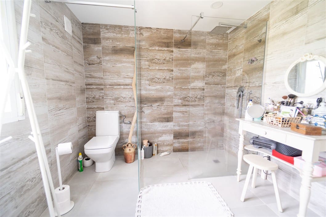 4 sypialnia Willa na sprzedaż w Miasto Alicante / Alacant z basenem - 495 000 € (Ref: 9524763)