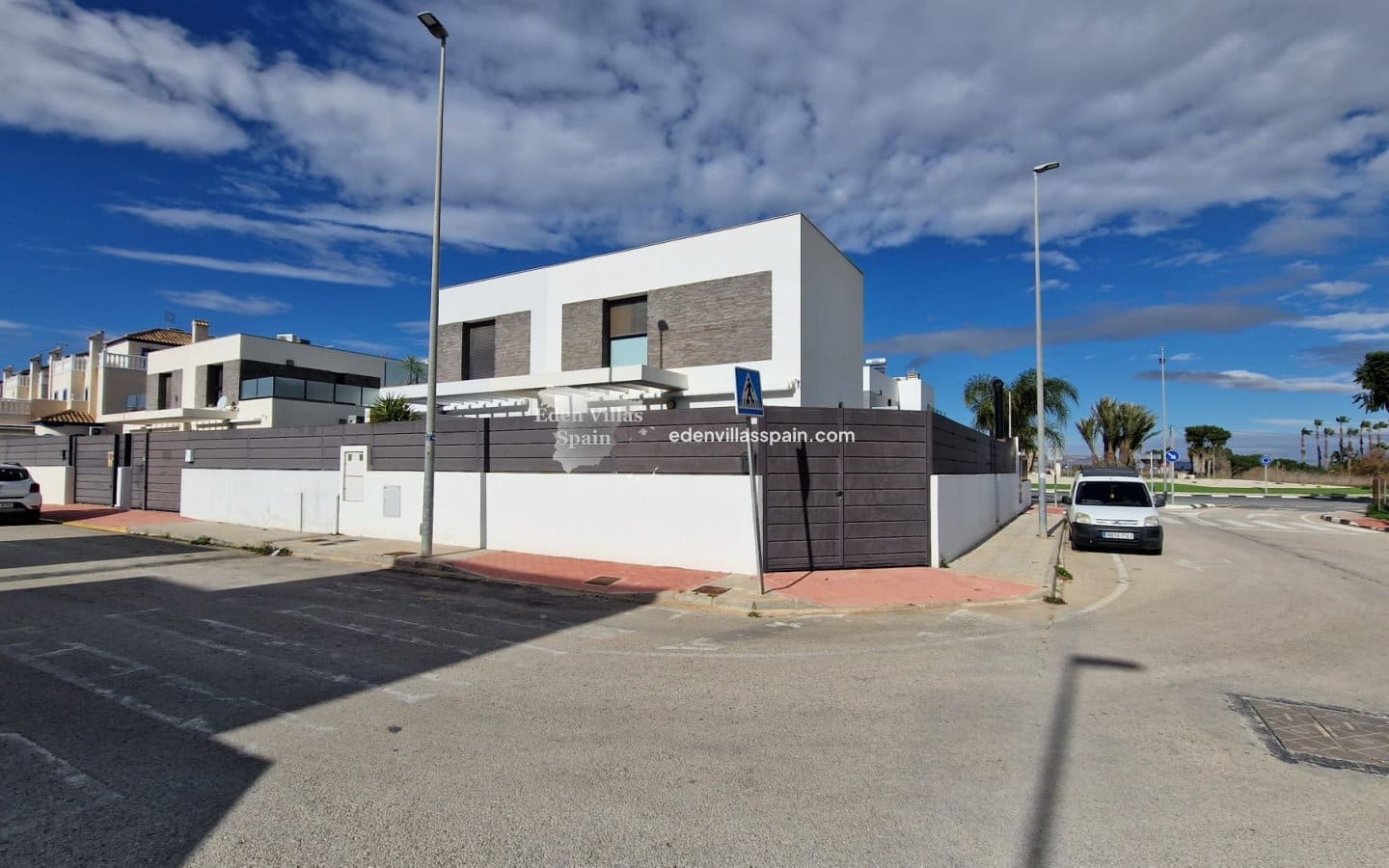 3 quarto Casa em Banda para venda em Daya Vieja com piscina - 459 995 € (Ref: 9528852)