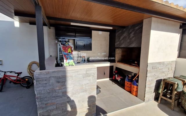 3 quarto Casa em Banda para venda em Daya Vieja com piscina - 459 995 € (Ref: 9528852)