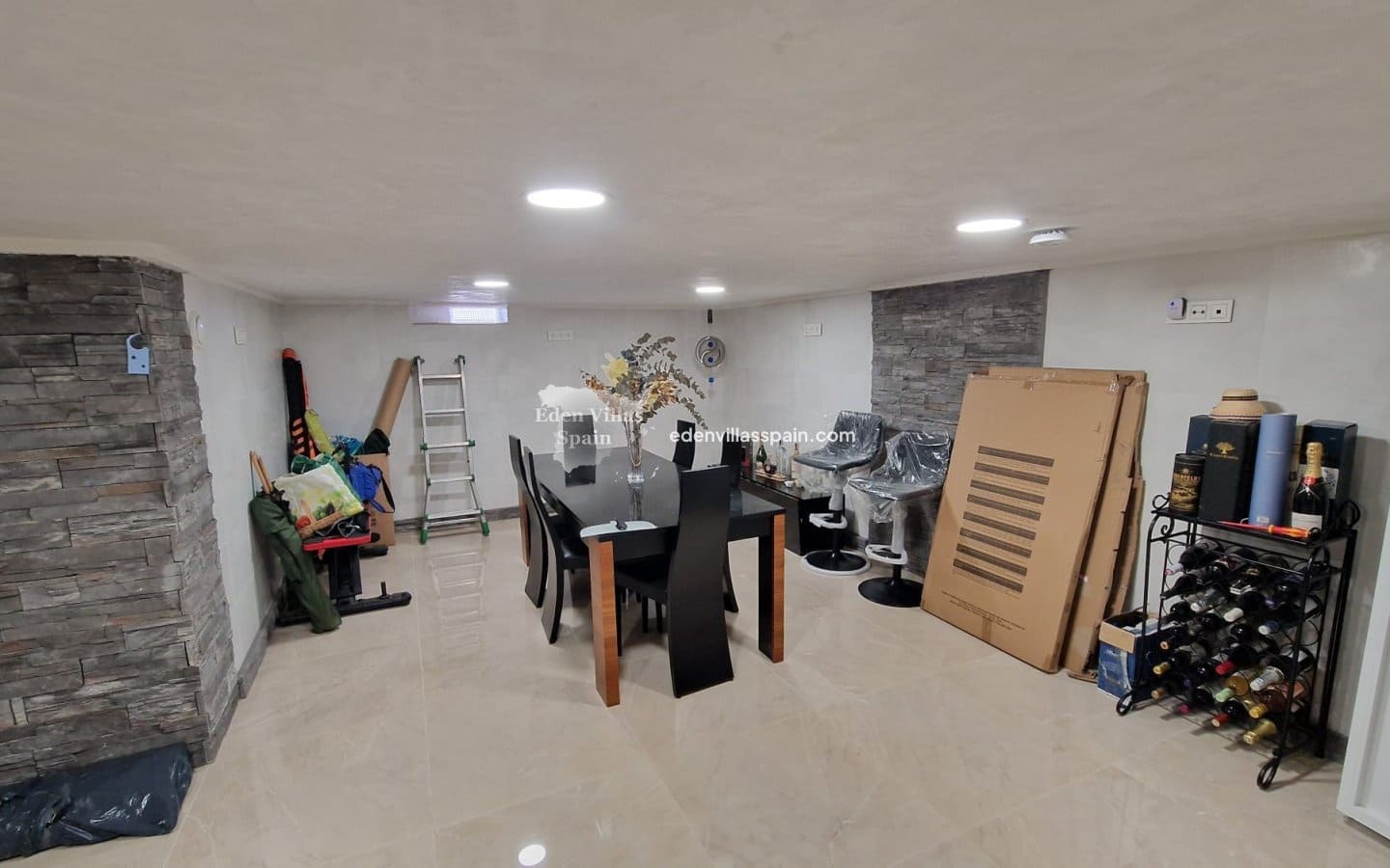 3 soveværelse Byhus til salg i Alicante by med swimmingpool - € 459.995 (Ref: 9528854)