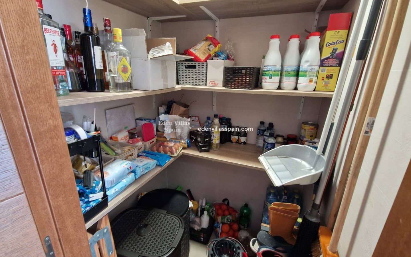 3 soveværelse Byhus til salg i Alicante by med swimmingpool - € 459.995 (Ref: 9528854)