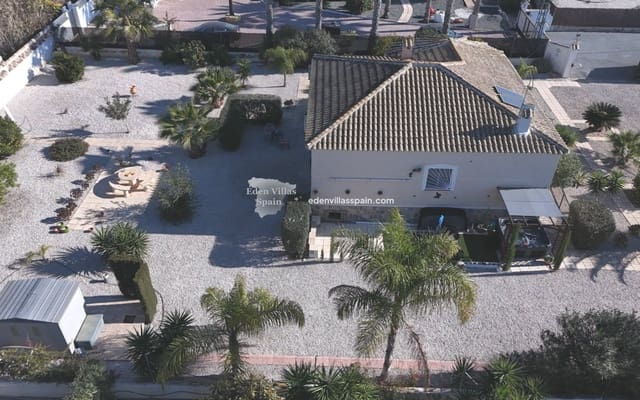 3 makuuhuone Maalaistalo myytävänä paikassa Callosa de Segura - 299 950 € (Ref: 9588219)