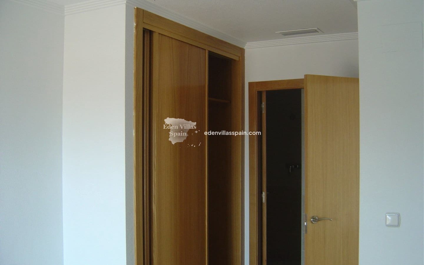 2 bedroom Flat for sale in Elche / Elx with pool - € 360,000 (Ref: 9599950)