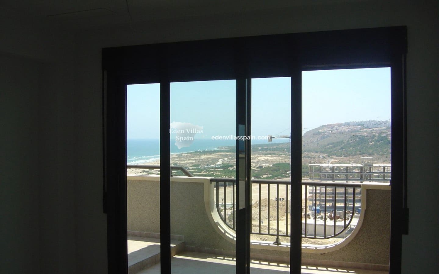 2 bedroom Flat for sale in Elche / Elx with pool - € 360,000 (Ref: 9599950)