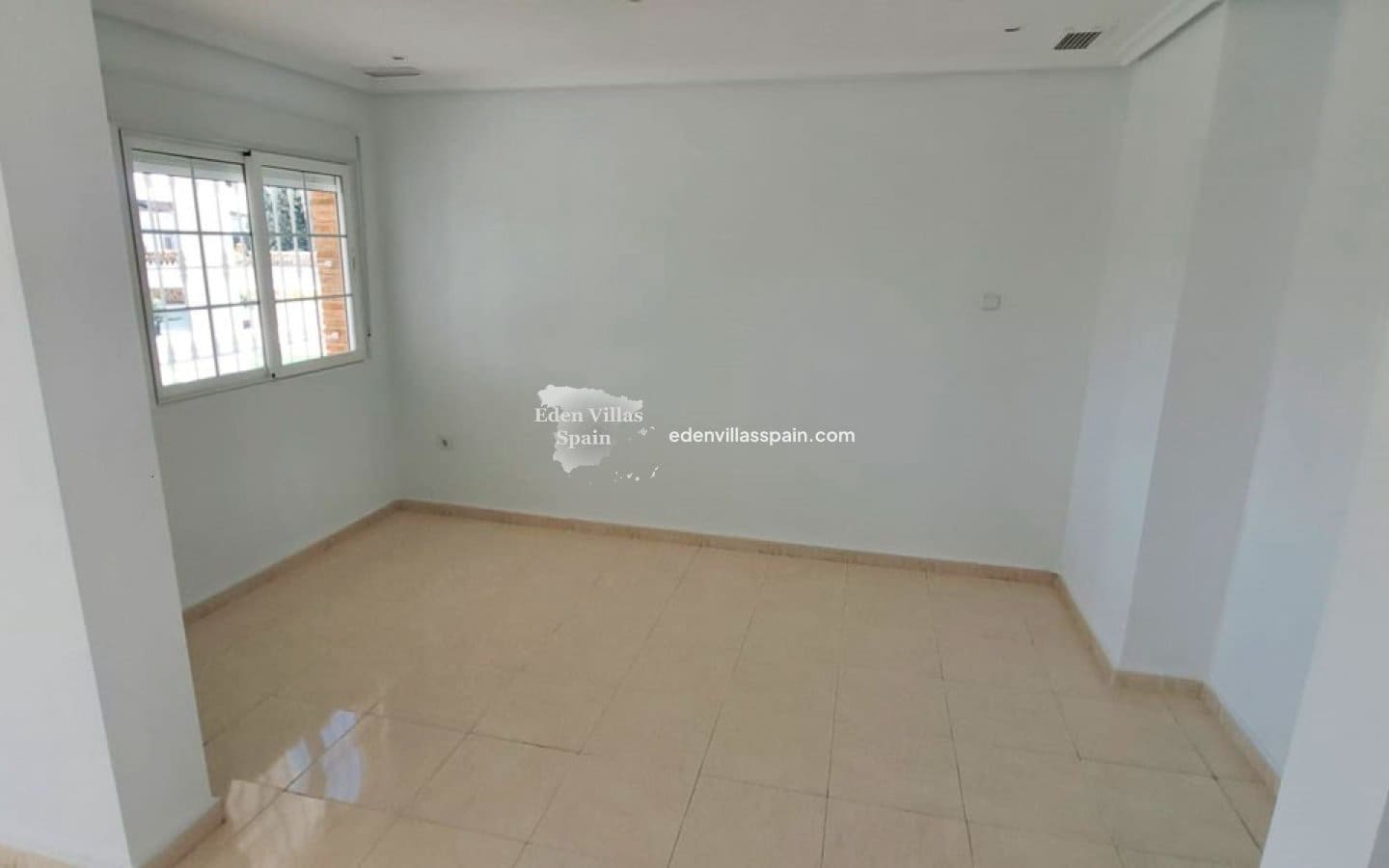 4 slaapkamer Finca/Landhuis te koop in Alicante stad met zwembad garage - € 430.000 (Ref: 9614293)