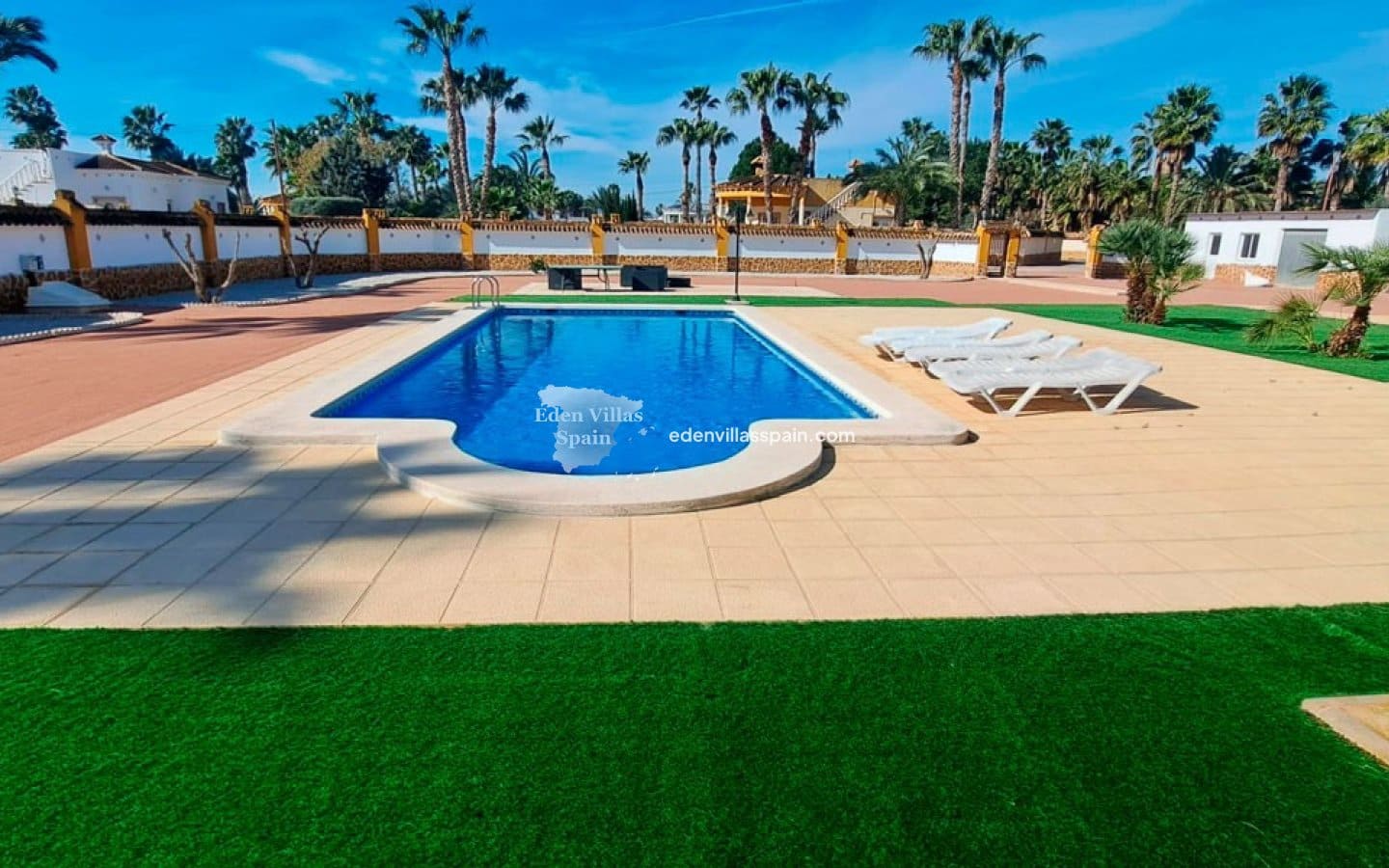 4 slaapkamer Finca/Landhuis te koop in Alicante stad met zwembad garage - € 430.000 (Ref: 9614293)