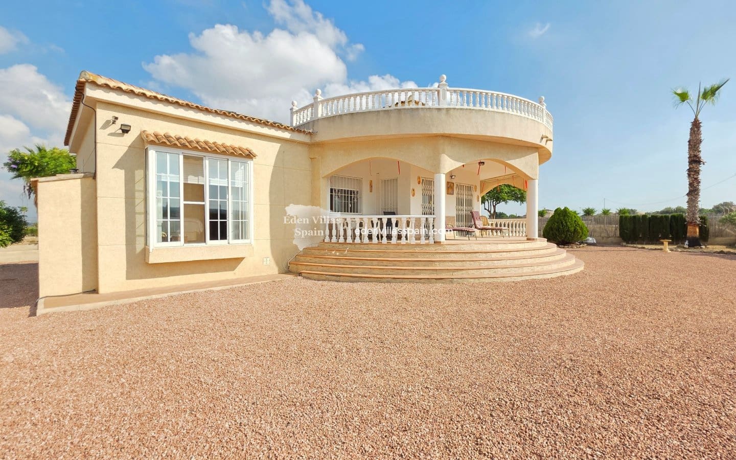 2 bedroom Finca/Country House for sale in Alicante / Alacant city - € 259,995 (Ref: 9634907)