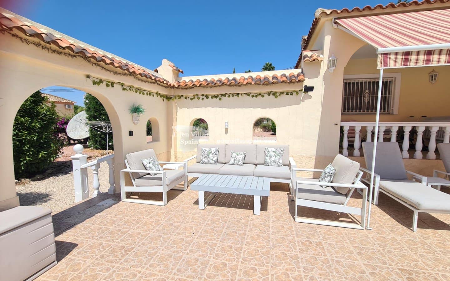 3 bedroom Finca/Country House for sale in Callosa de Segura with pool - € 450,000 (Ref: 9635050)