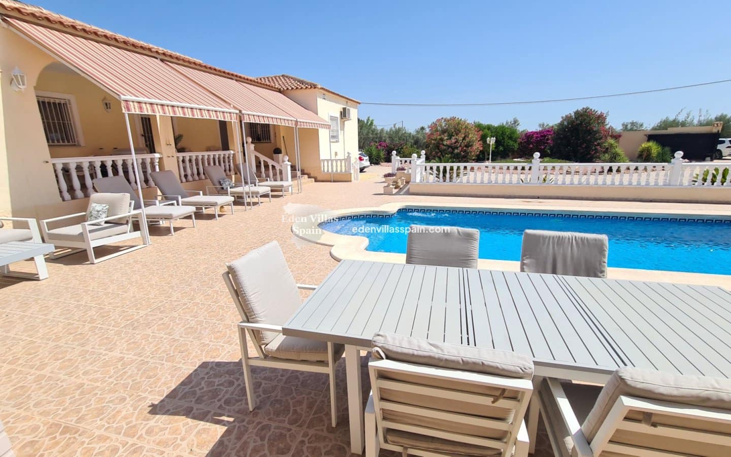 3 bedroom Finca/Country House for sale in Callosa de Segura with pool - € 450,000 (Ref: 9635050)