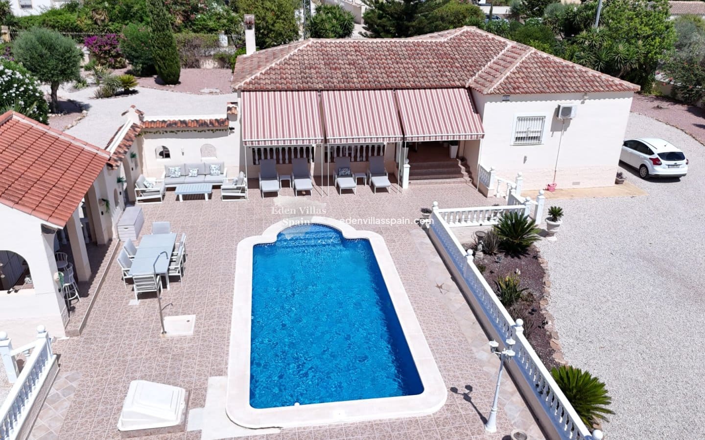 3 chambre Finca/Maison de Campagne à vendre à Catral avec piscine - 450 000 € (Ref: 9635051)