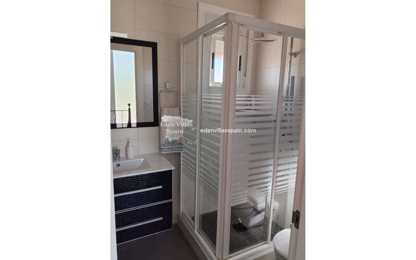 3 Zimmer Villa zu verkaufen in La Marina mit Pool - 399.000 € (Ref: 9652842)