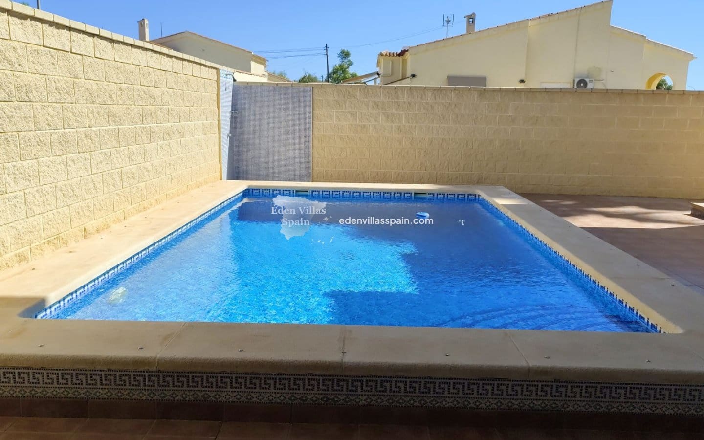 3 Zimmer Villa zu verkaufen in La Marina mit Pool - 399.000 € (Ref: 9652842)