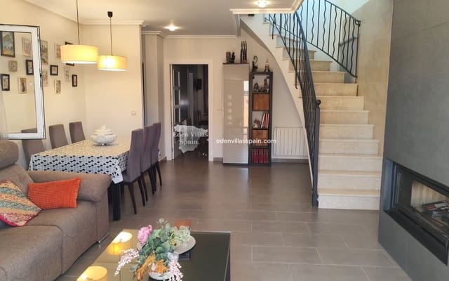 3 sovrum Villa till salu i Alicante stad med pool - 399 000 € (Ref: 9652844)