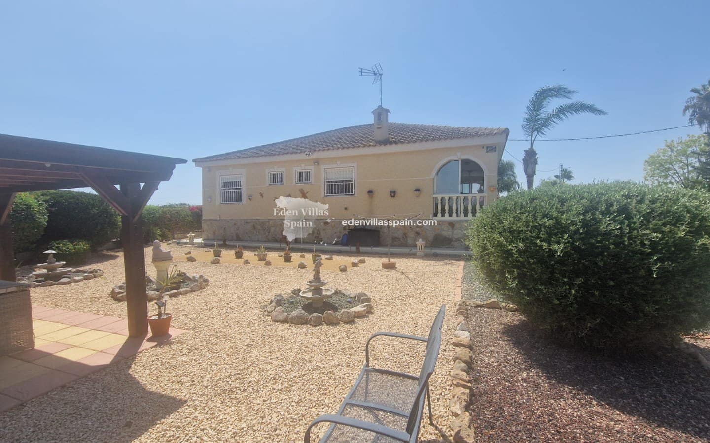 3 slaapkamer Villa te koop in Catral met zwembad - € 399.995 (Ref: 9653311)