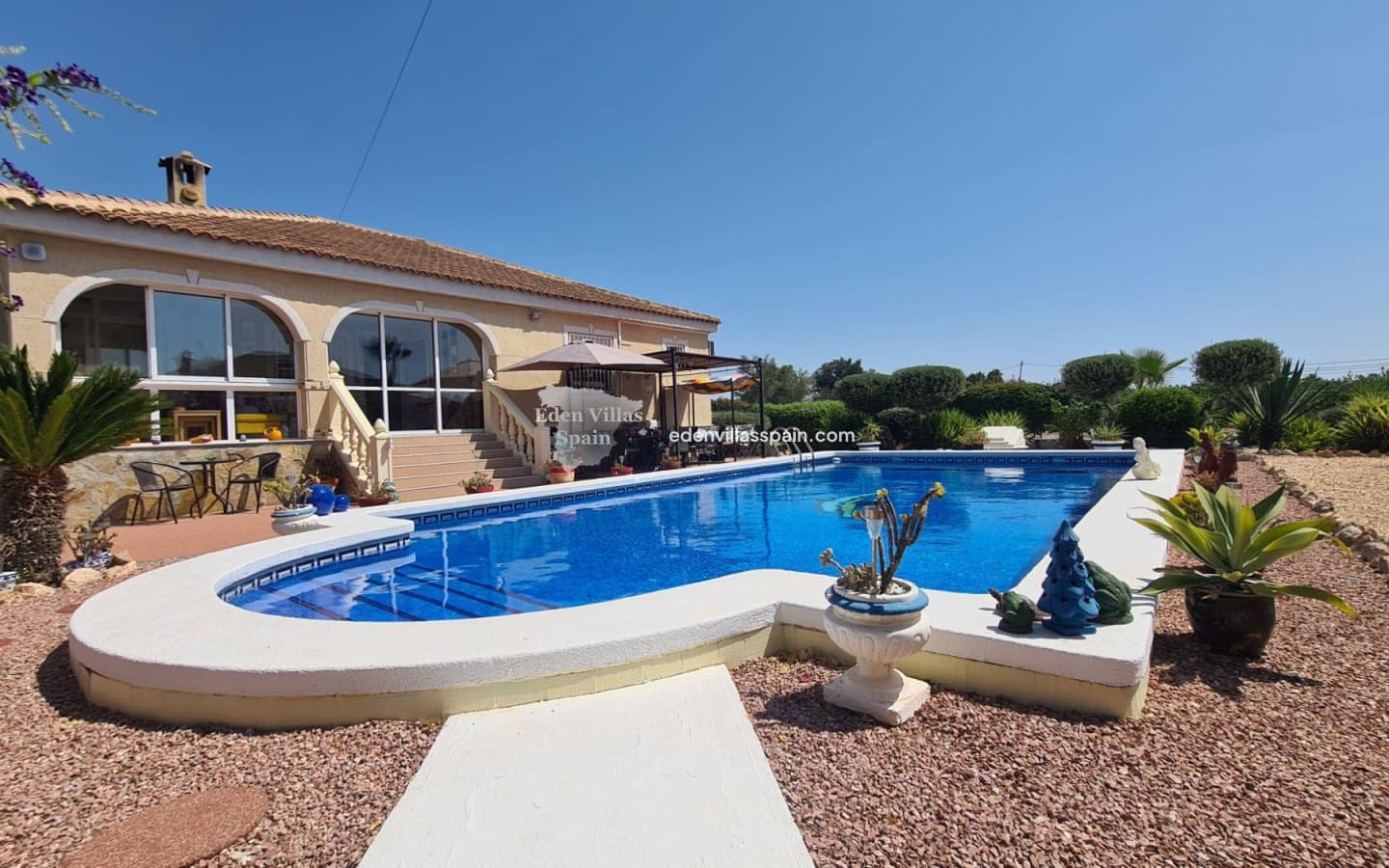 3 slaapkamer Villa te koop in Catral met zwembad - € 399.995 (Ref: 9653311)