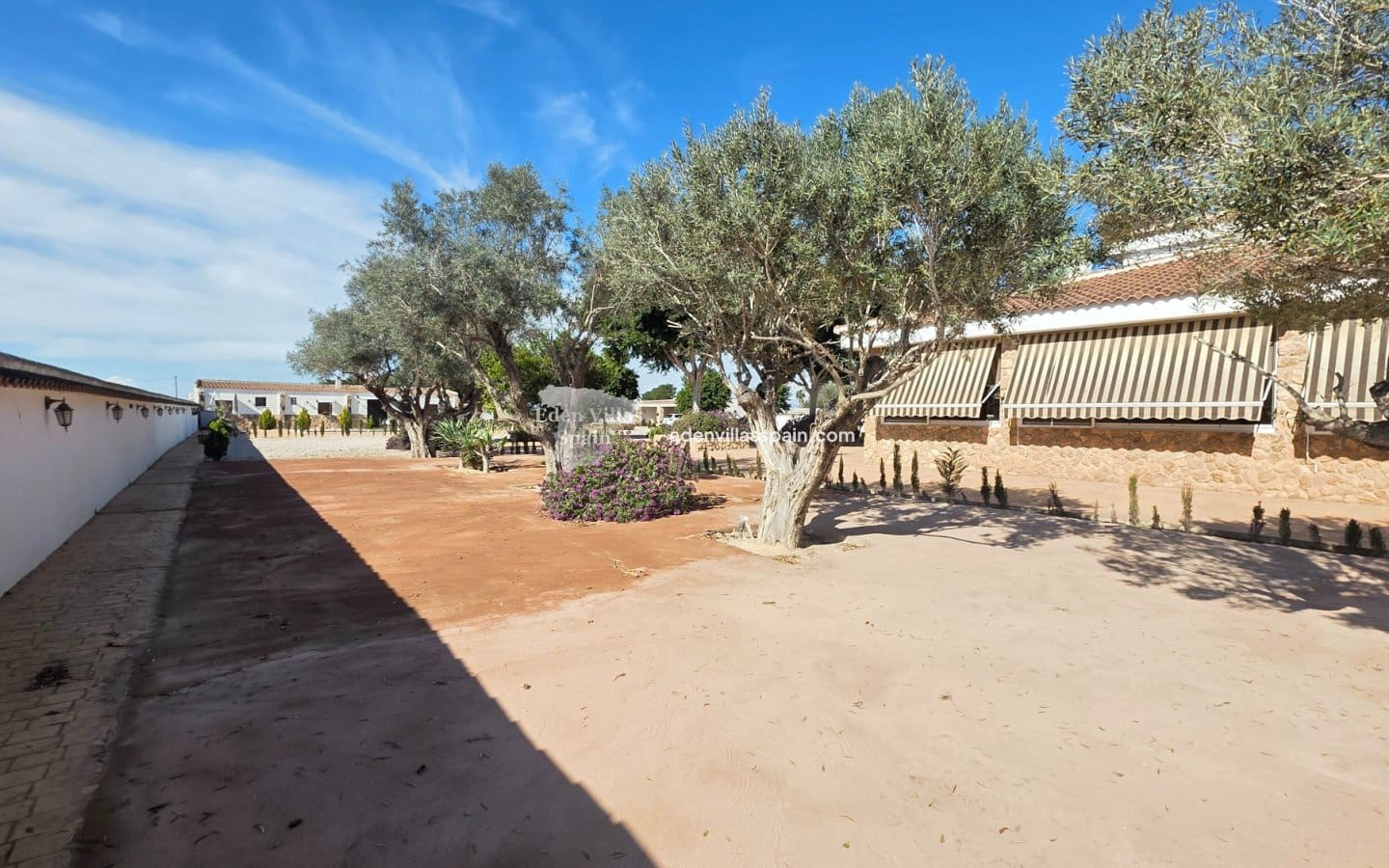 7 bedroom Villa for sale in San Fulgencio with pool - € 1,250,000 (Ref: 9669290)