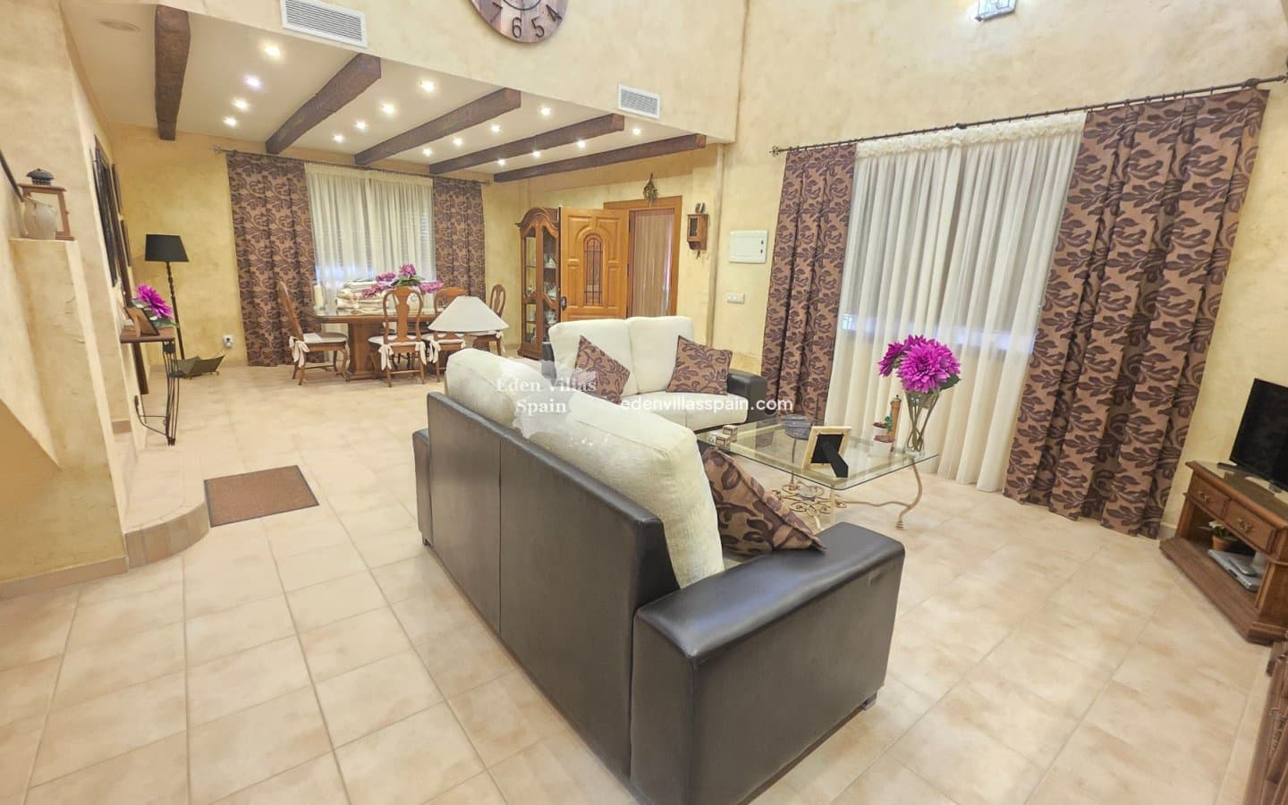 7 bedroom Villa for sale in San Fulgencio with pool - € 1,250,000 (Ref: 9669290)