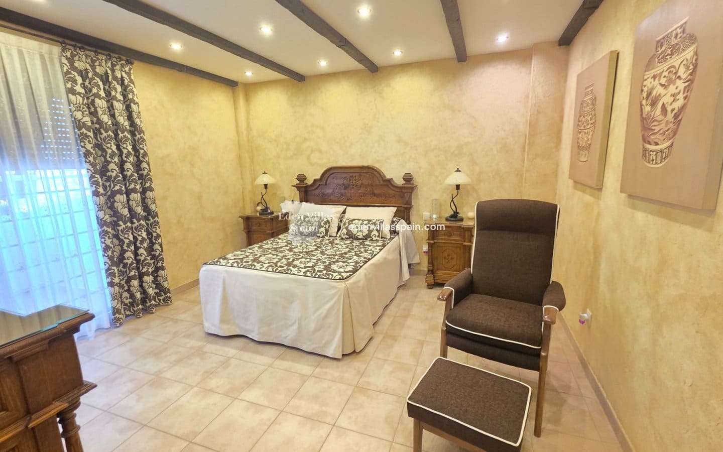 7 bedroom Villa for sale in San Fulgencio with pool - € 1,250,000 (Ref: 9669290)