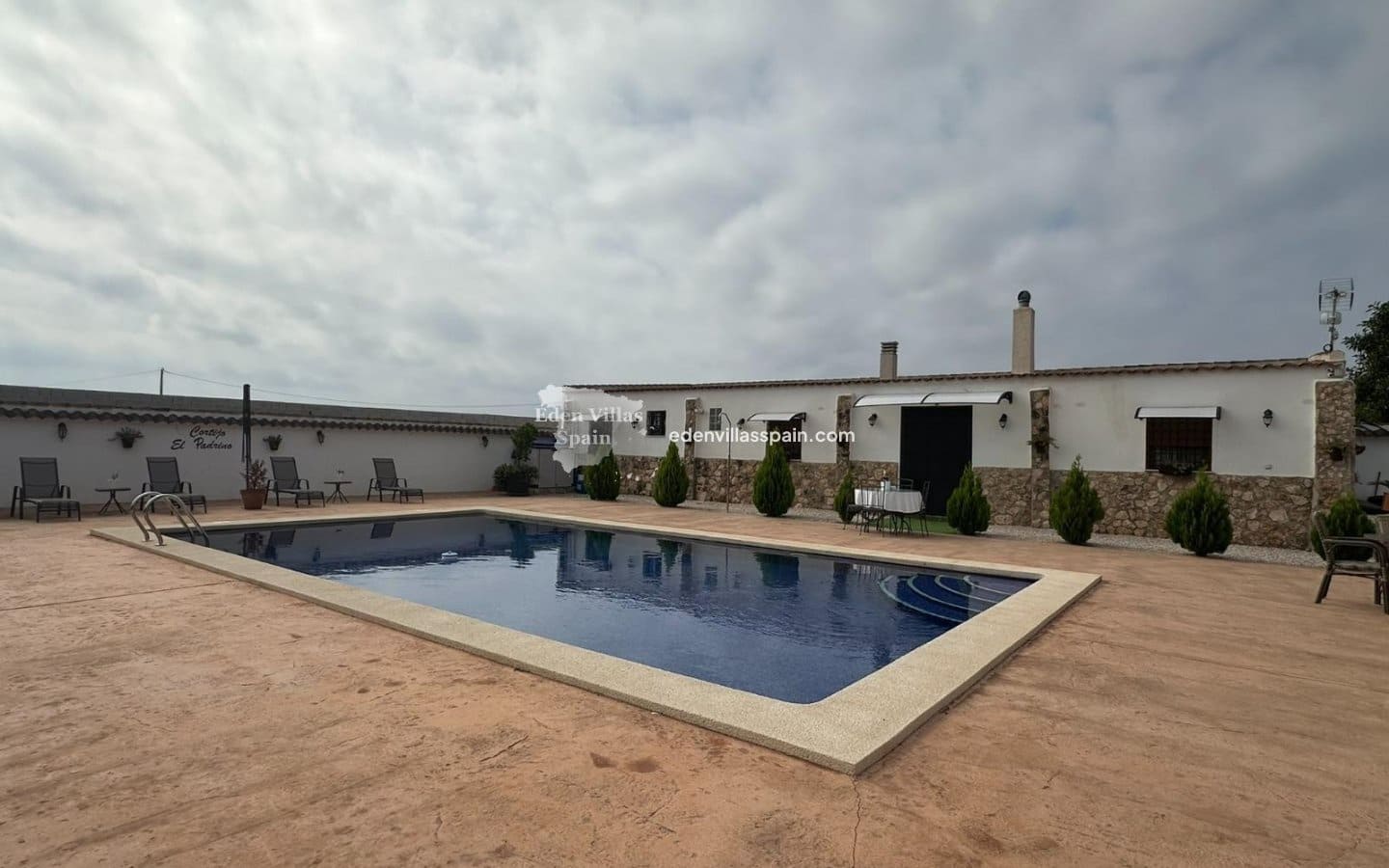 7 bedroom Villa for sale in Dolores with pool garage - € 1,250,000 (Ref: 9669291)