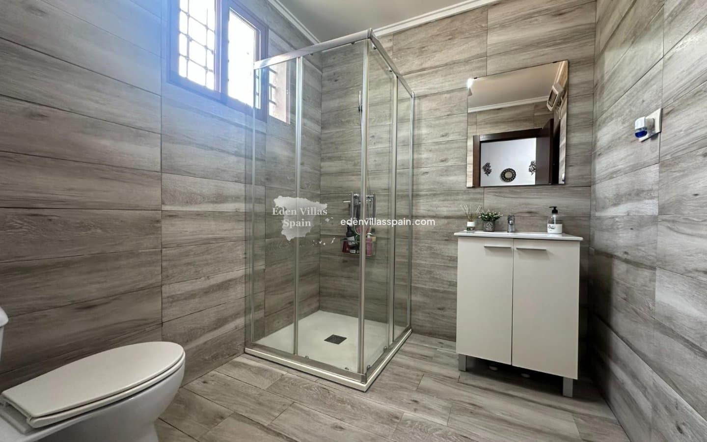 7 bedroom Villa for sale in Dolores with pool garage - € 1,250,000 (Ref: 9669291)