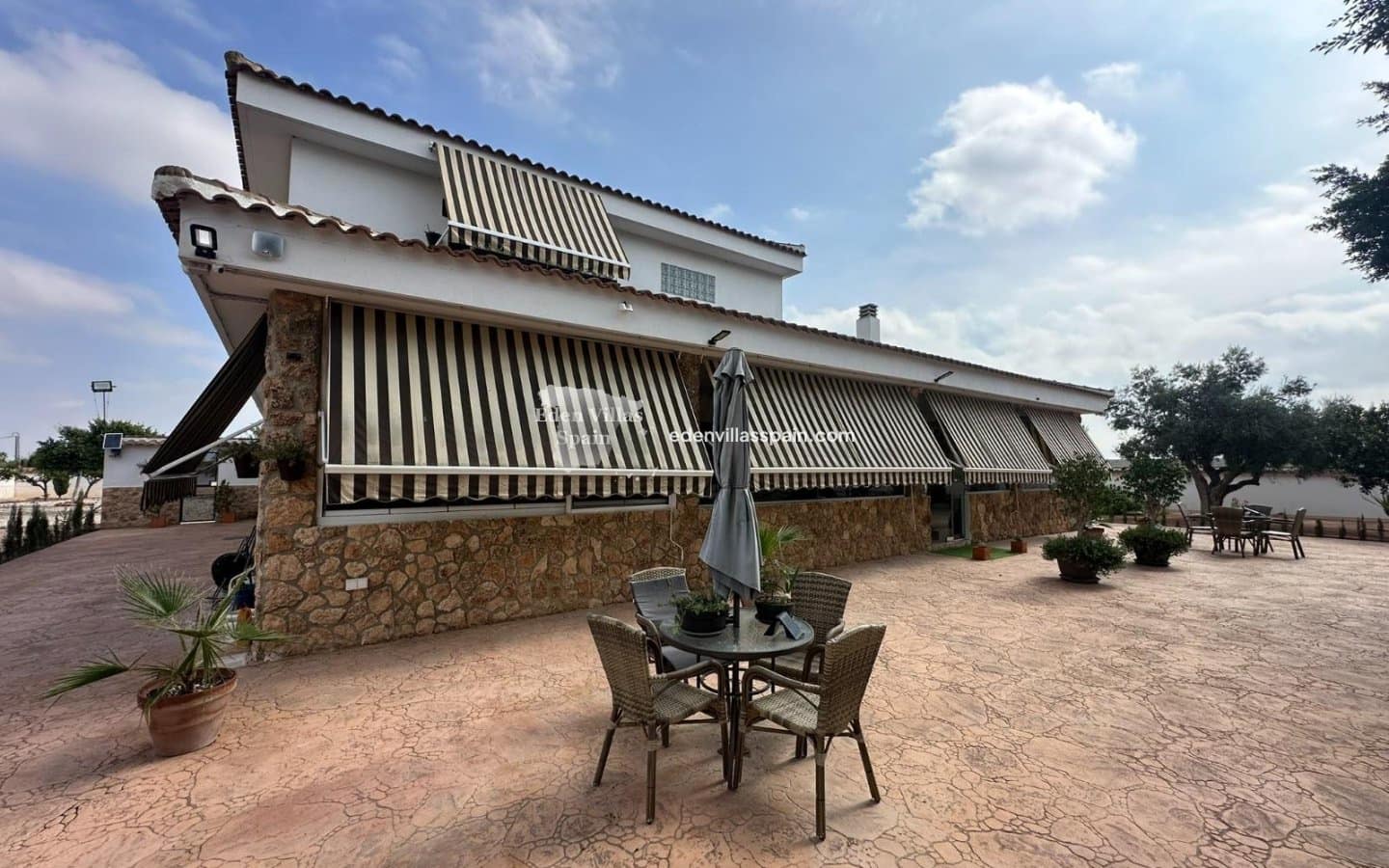 7 bedroom Villa for sale in Dolores with pool garage - € 1,250,000 (Ref: 9669291)