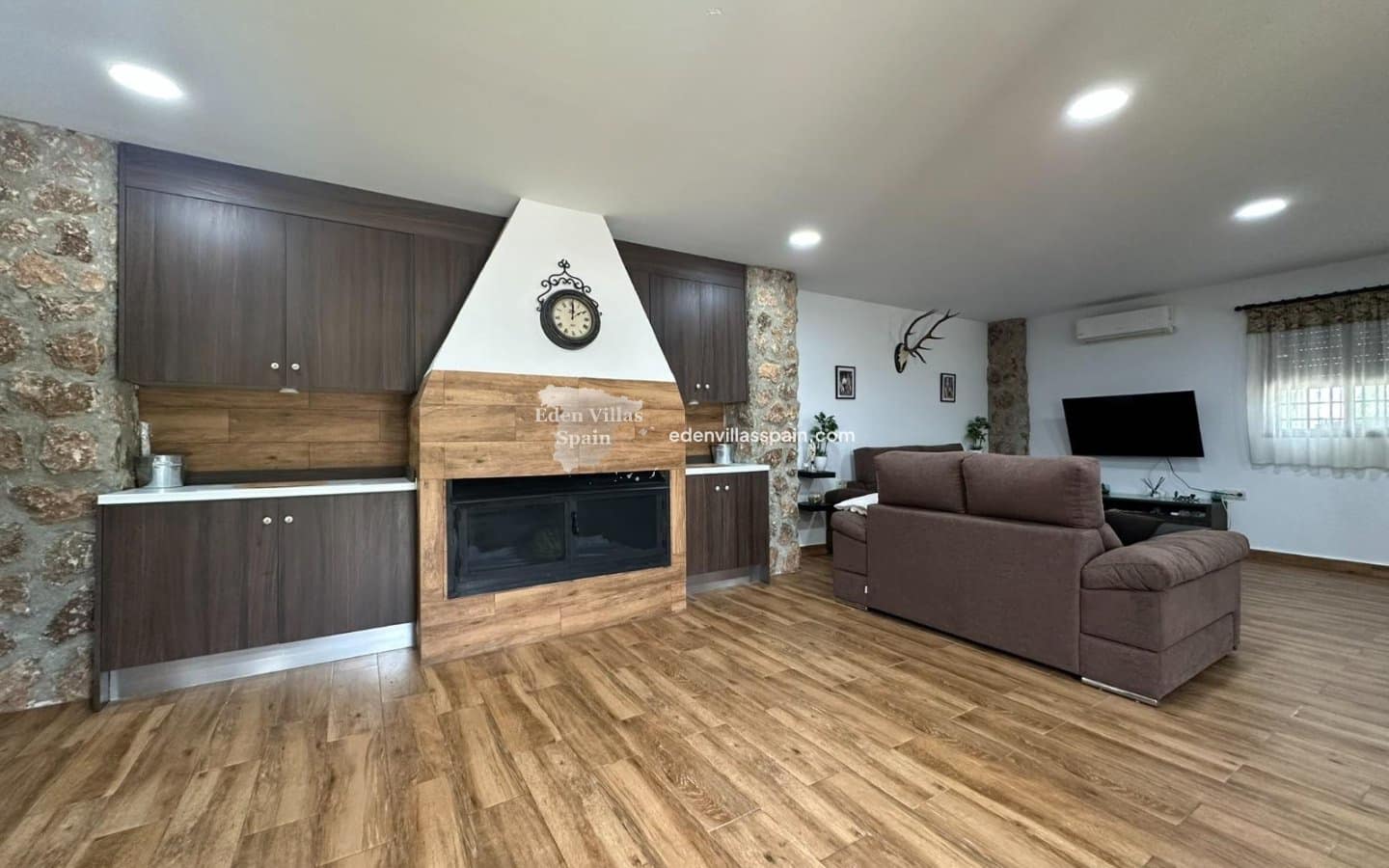 7 bedroom Villa for sale in Alicante / Alacant city with pool garage - € 1,250,000 (Ref: 9669293)