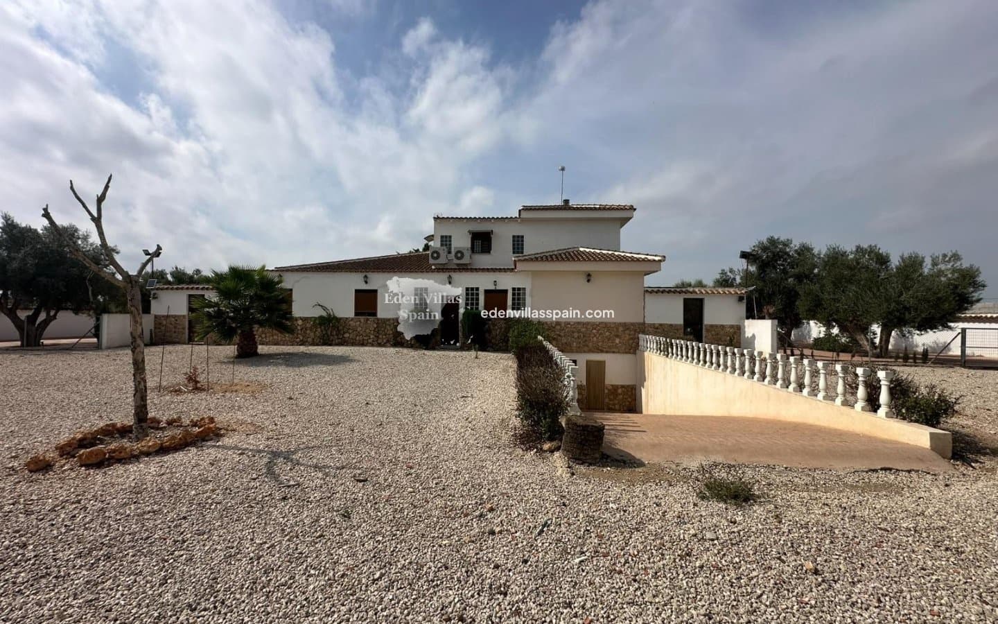 7 bedroom Villa for sale in Alicante / Alacant city with pool garage - € 1,250,000 (Ref: 9669293)