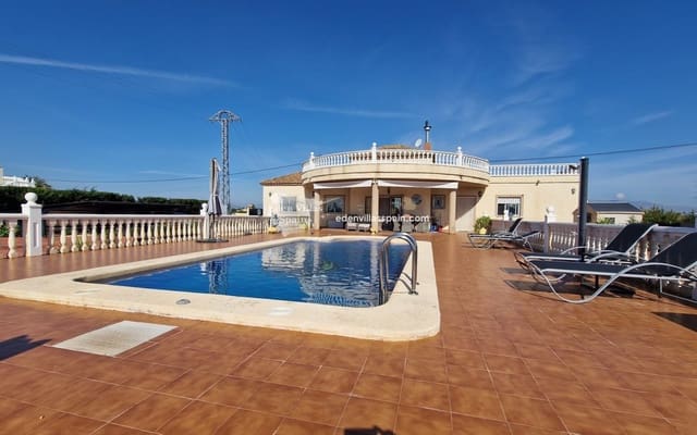 3 makuuhuone Huvila myytävänä paikassa Catral mukana uima-altaan - 390 000 € (Ref: 9676437)