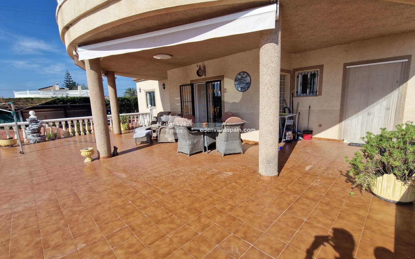Chalet de 3 habitaciones en Alicante / Alacant ciudad en venta con piscina - 390.000 € (Ref: 9676440)