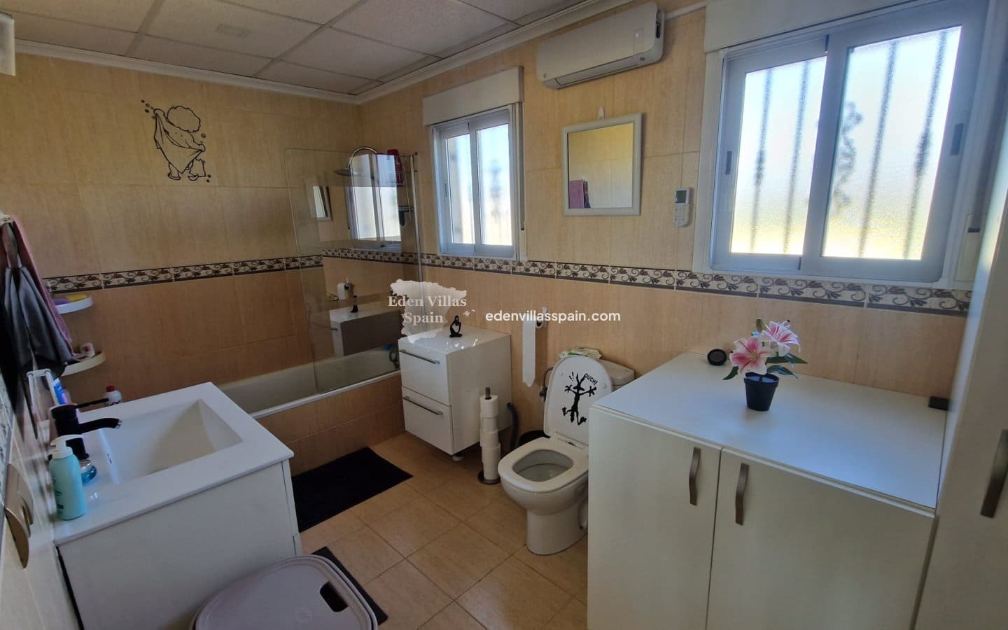 Chalet de 3 habitaciones en Alicante / Alacant ciudad en venta con piscina - 390.000 € (Ref: 9676440)