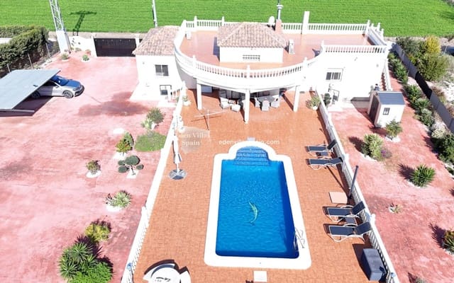 Chalet de 3 habitaciones en Alicante / Alacant ciudad en venta con piscina - 390.000 € (Ref: 9676440)