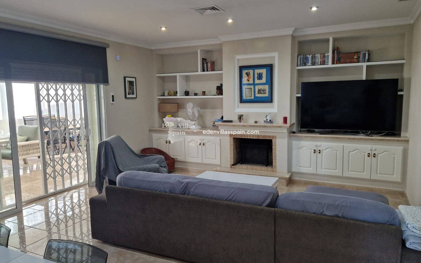 Chalet de 3 habitaciones en Catral en venta con piscina garaje - 399.000 € (Ref: 9682193)