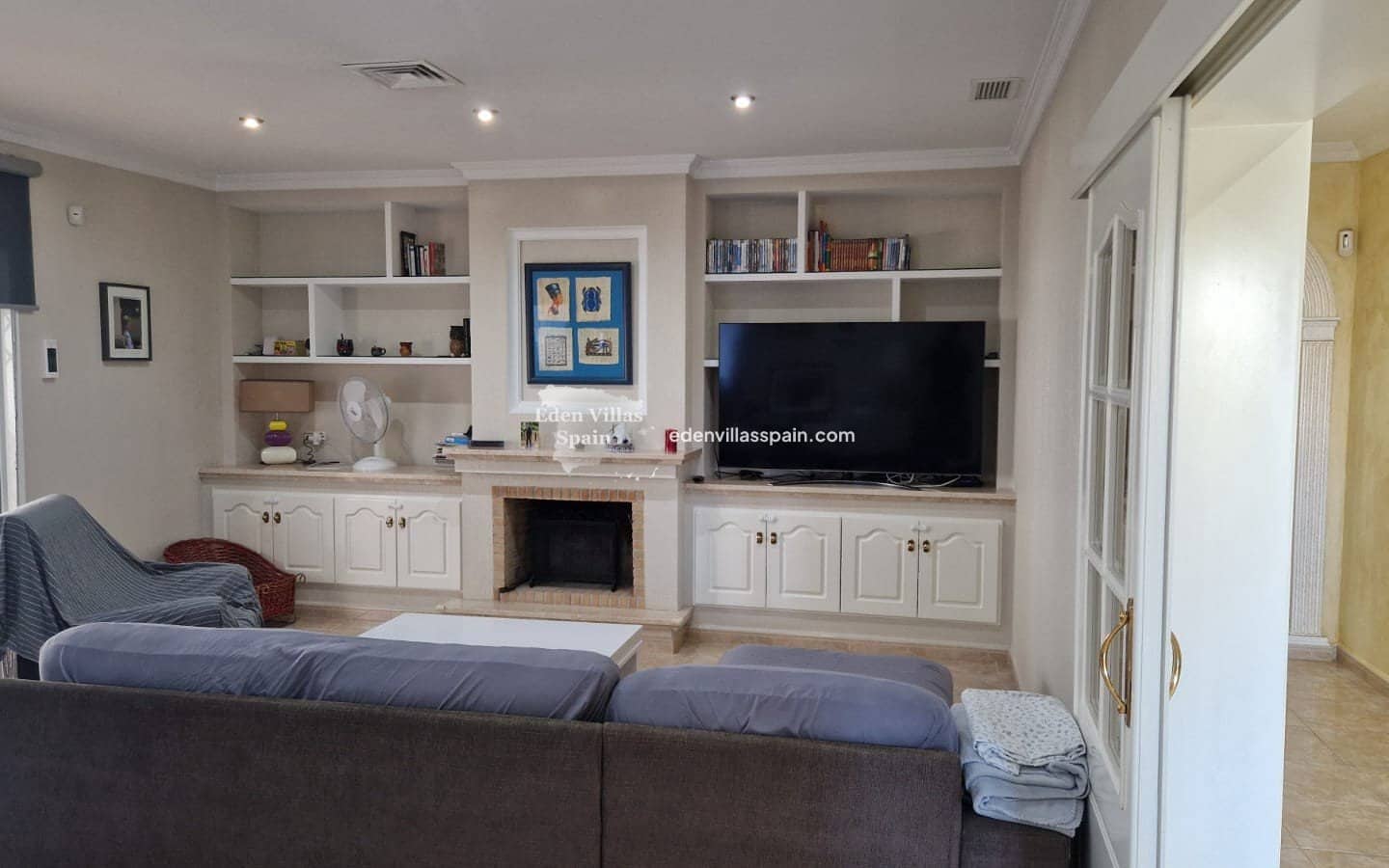 Chalet de 3 habitaciones en Catral en venta con piscina garaje - 399.000 € (Ref: 9682193)