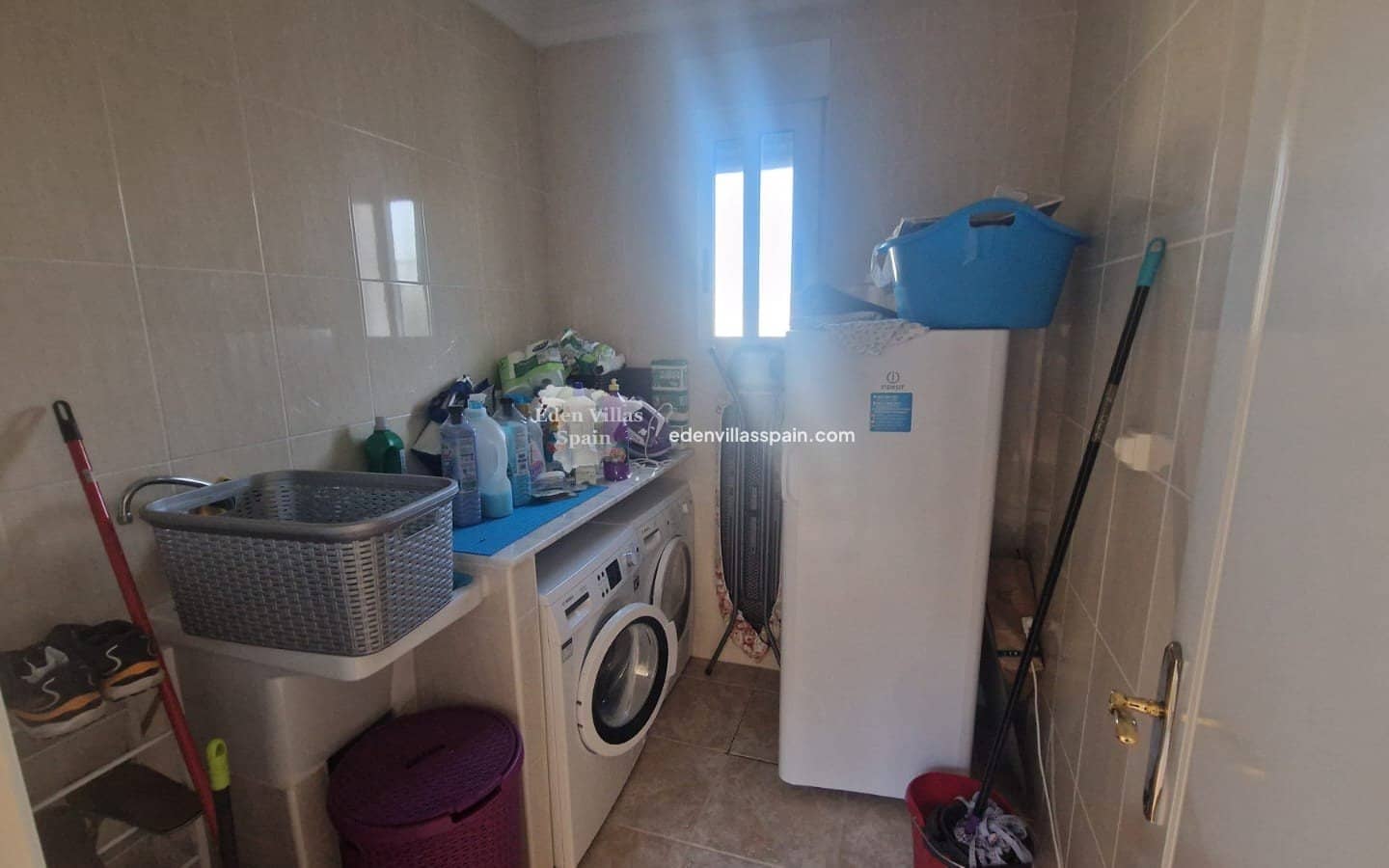 Chalet de 3 habitaciones en Catral en venta con piscina garaje - 399.000 € (Ref: 9682193)