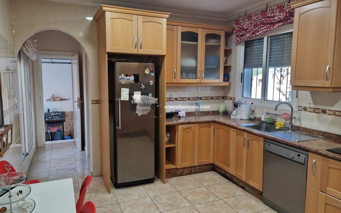 Chalet de 3 habitaciones en Catral en venta con piscina garaje - 399.000 € (Ref: 9682193)