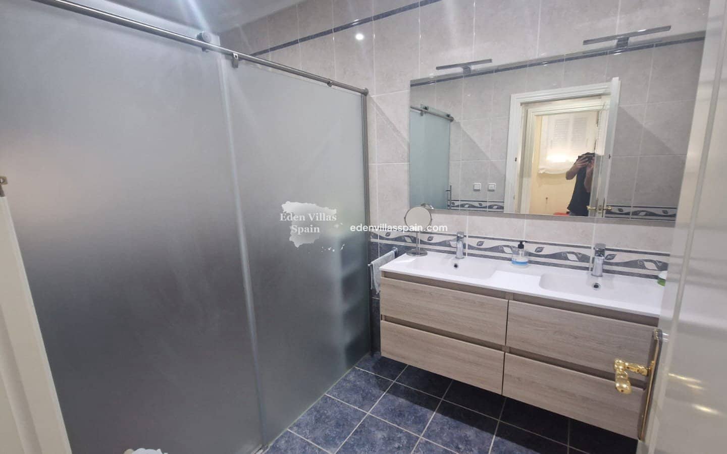 Chalet de 3 habitaciones en Catral en venta con piscina garaje - 399.000 € (Ref: 9682193)