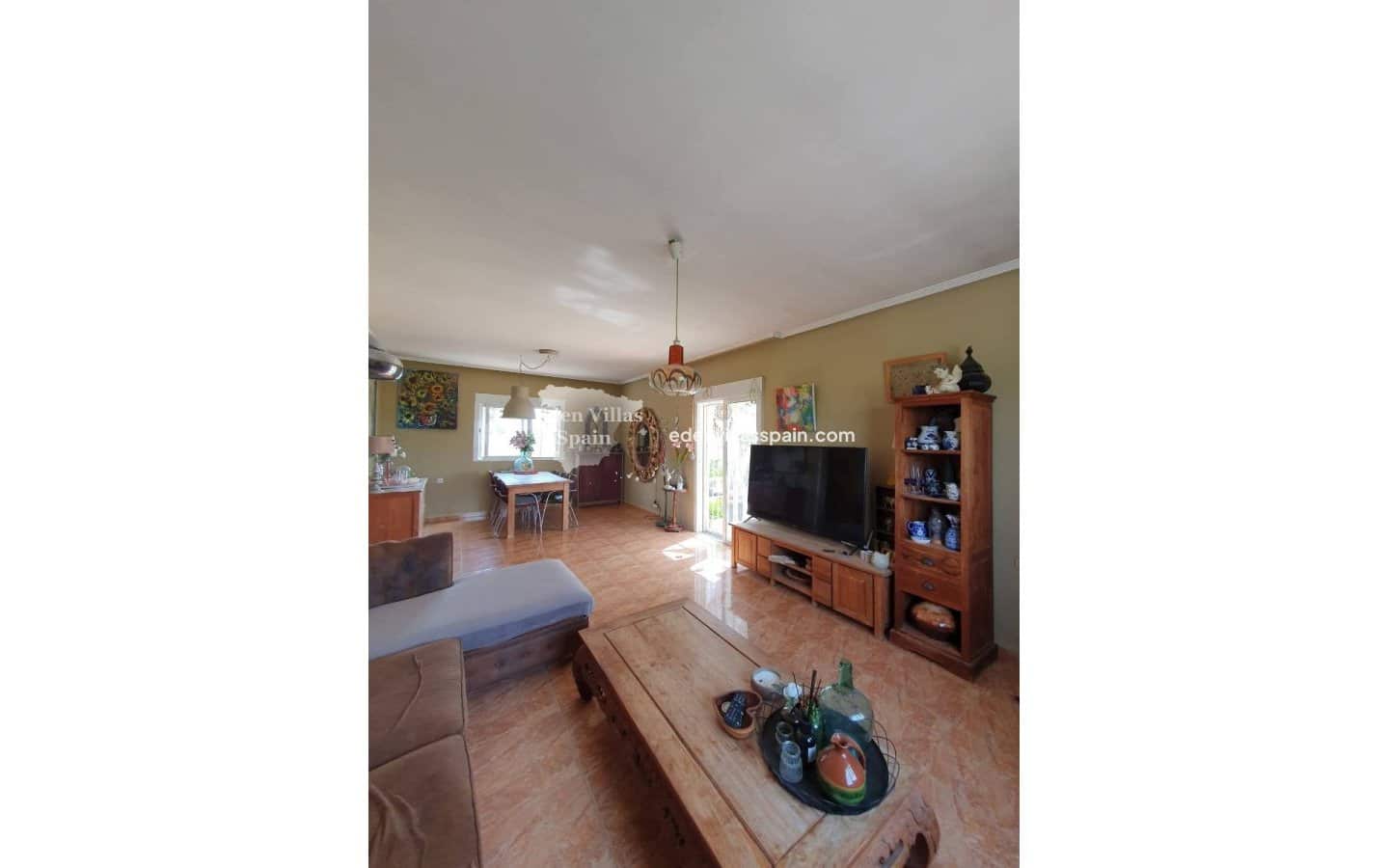 Chalet de 3 habitaciones en Dolores en venta - 265.000 € (Ref: 9688477)