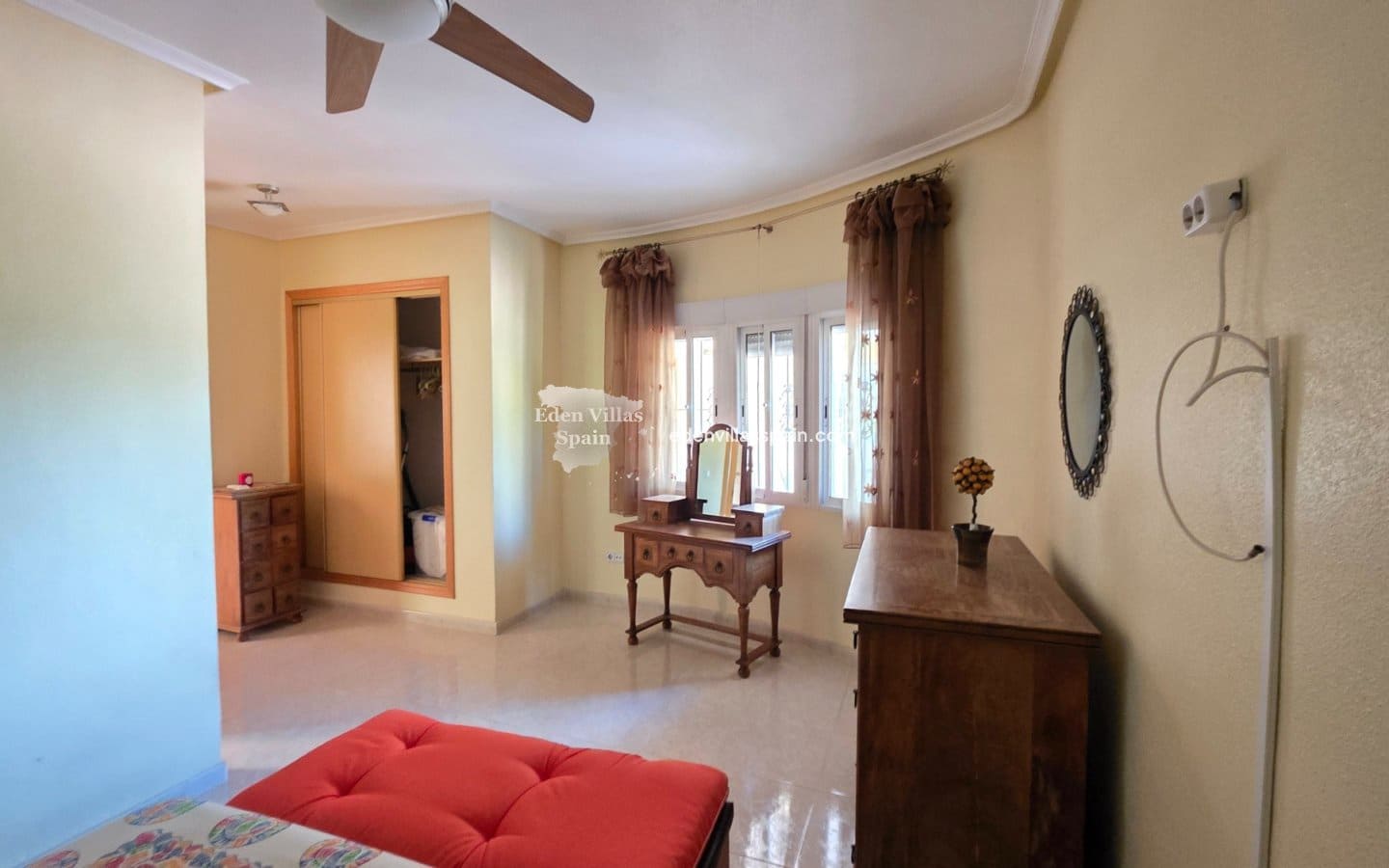 3 soverom Finca/Herregård til salgs i Alicante by med svømmebasseng - € 375 000 (Ref: 9716720)