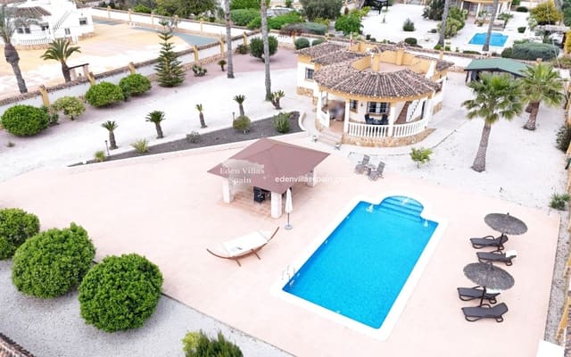 3 quarto Moradia para venda em Catral com piscina - 379 000 € (Ref: 9727549)