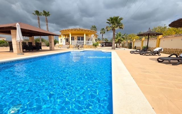 3 quarto Moradia para venda em Catral com piscina - 379 000 € (Ref: 9727549)