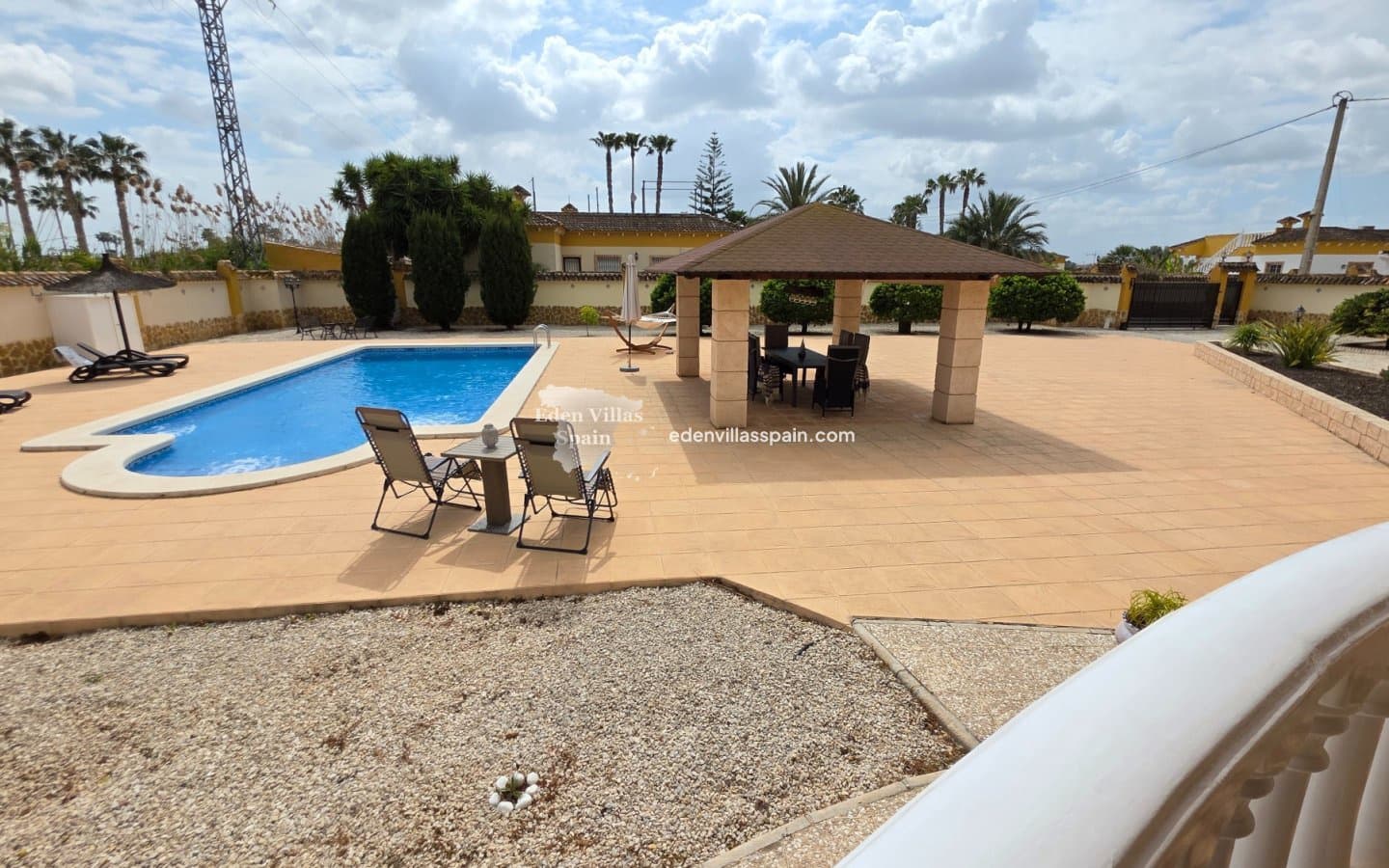3 quarto Moradia para venda em Catral com piscina - 379 000 € (Ref: 9727549)