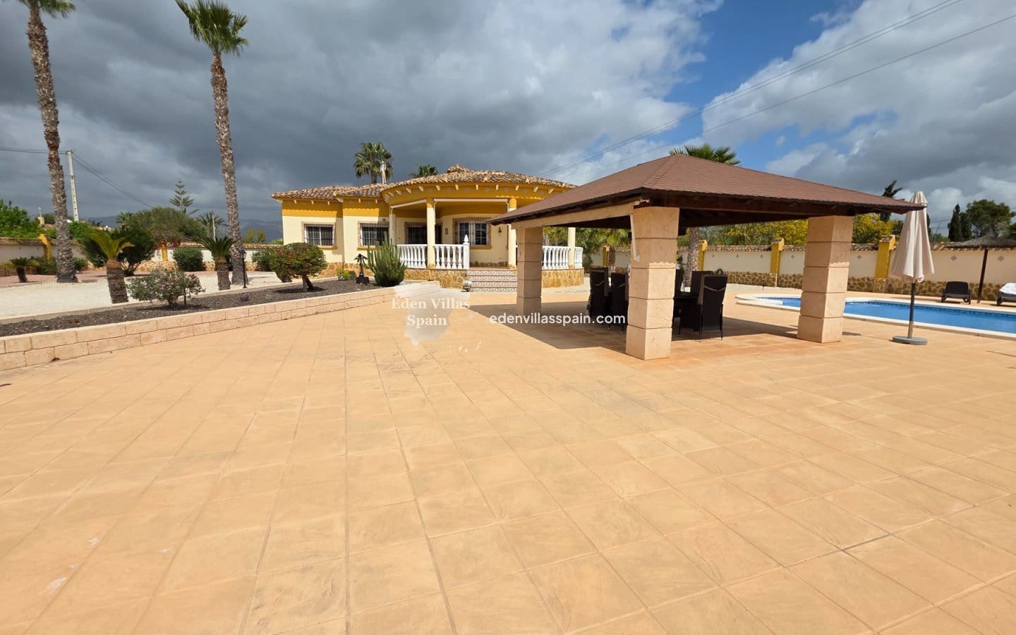 3 chambre Finca/Maison de Campagne à vendre à Catral avec piscine - 379 000 € (Ref: 9727550)