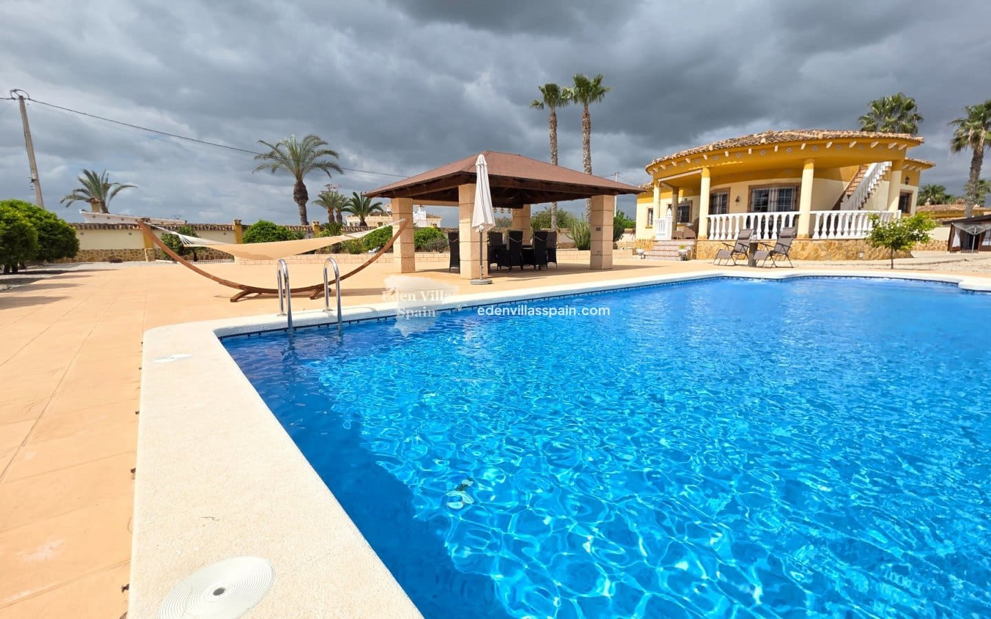 3 chambre Finca/Maison de Campagne à vendre à Catral avec piscine - 379 000 € (Ref: 9727550)