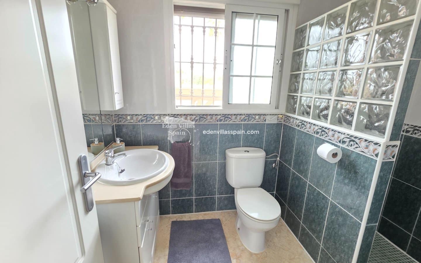 Chalet de 3 habitaciones en Catral en venta con piscina - 379.000 € (Ref: 9727551)