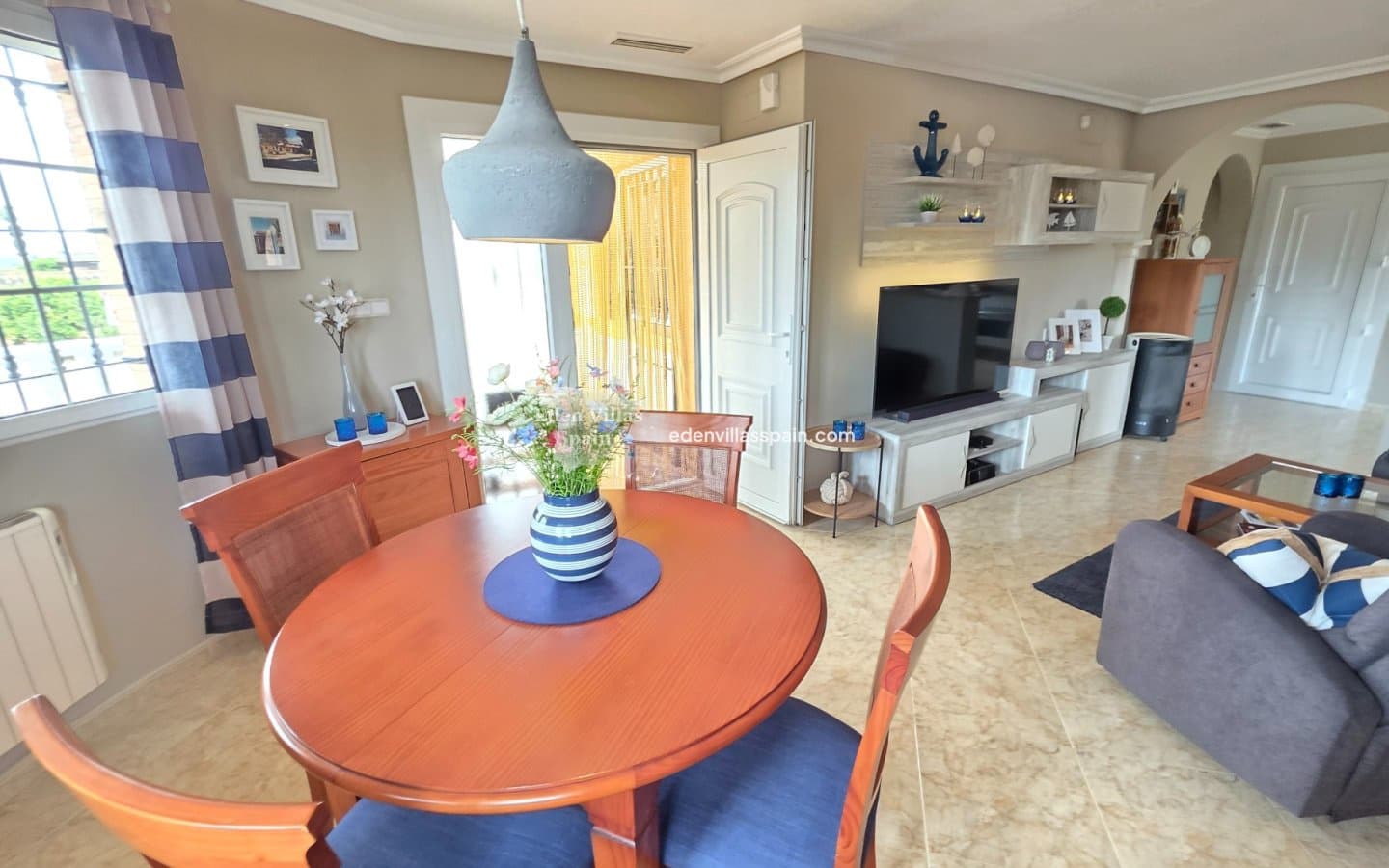 3 bedroom Villa for sale in Alicante / Alacant city with pool - € 379,000 (Ref: 9727552)