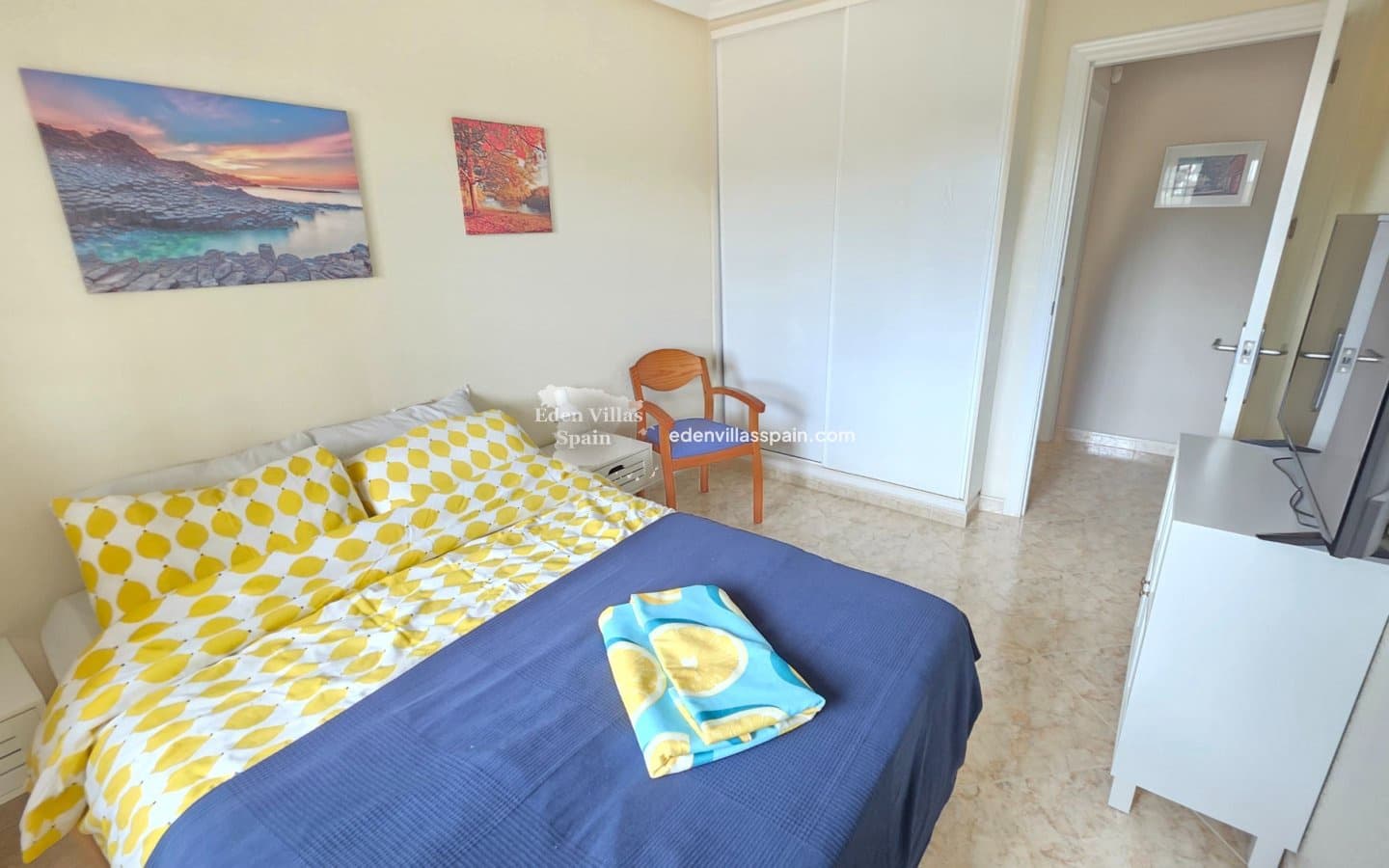 3 bedroom Villa for sale in Alicante / Alacant city with pool - € 379,000 (Ref: 9727552)