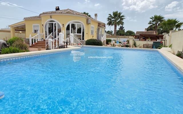 3 slaapkamer Finca/Landhuis te koop in Catral met zwembad garage - € 364.950 (Ref: 9802754)