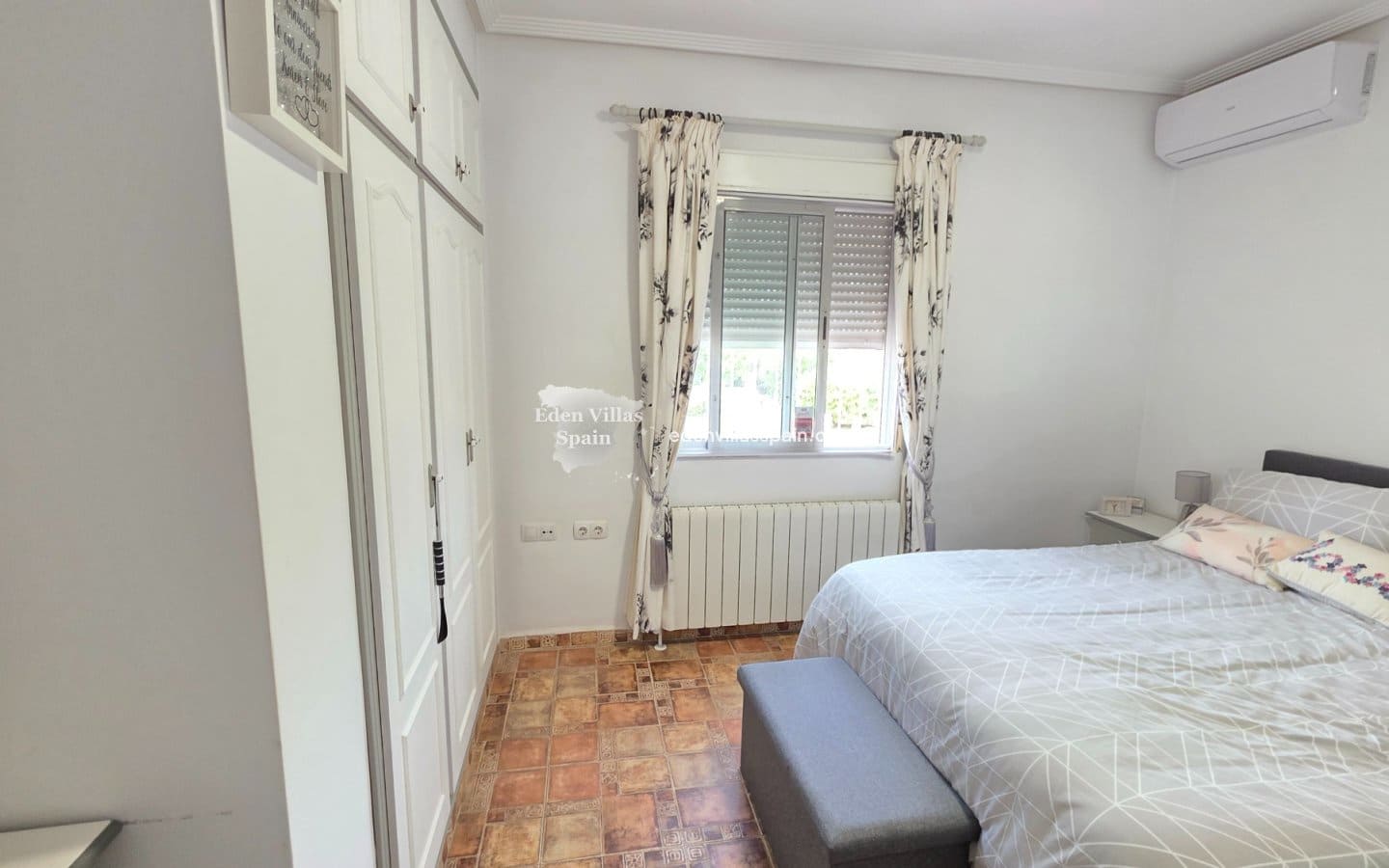 3 soveværelse Finca/Landehus til salg i Alicante by med swimmingpool - € 364.950 (Ref: 9830251)
