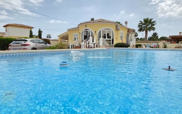 3 soveværelse Finca/Landehus til salg i Alicante by med swimmingpool - € 364.950 (Ref: 9830251)